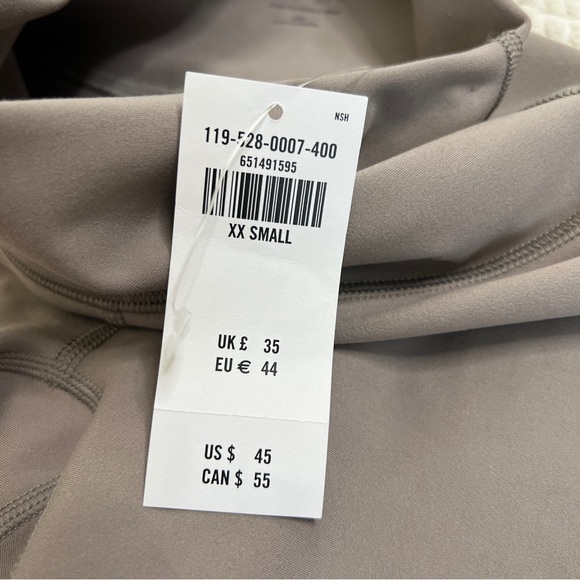 Abercrombie & Fitch YPB Taupe Biker Short - Picture 7 of 12